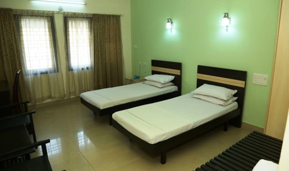 Sri Srinivasa Residency Hotel Kadapa ภายนอก รูปภาพ
